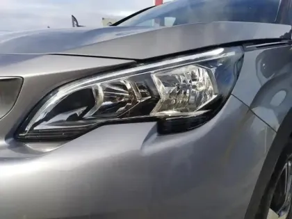 Photo 13 Peugeot 5008  PureTech 130ch S&S EAT8 Allure