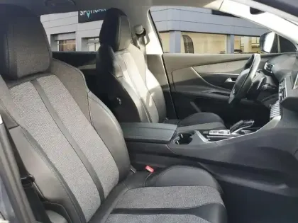 Photo 8 Peugeot 5008  PureTech 130ch S&S EAT8 Allure