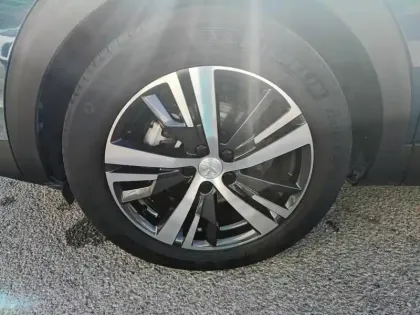 Photo 14 Peugeot 3008  PureTech 130ch S&S EAT8 Allure Pack