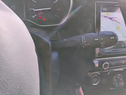 Photo 17 Citroën C3 Aircross  PureTech 110 S&S BVM6 Shine Pack