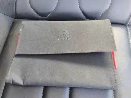 Photo 15 Citroën C3 Aircross  PureTech 110 S&S BVM6 Shine Pack