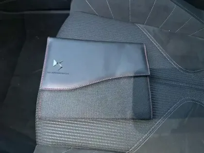 Photo 15 DS DS 4  Hybride E-Tense 225 EAT8 Performance Line