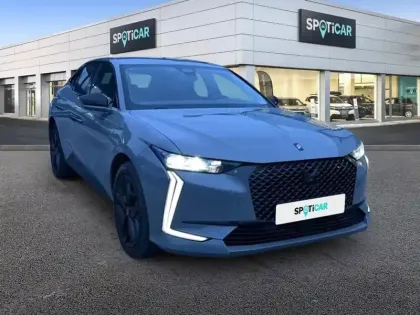 Photo 28 DS DS 4  Hybride E-Tense 225 EAT8 Performance Line