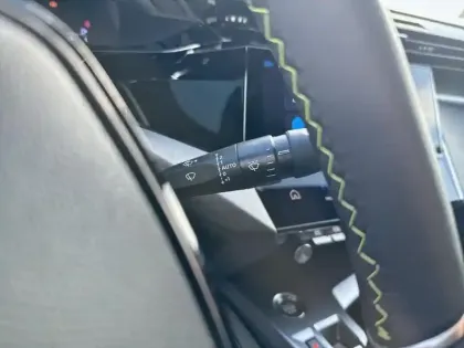 Photo 16 Peugeot 408  PHEV 225 e-EAT8 GT