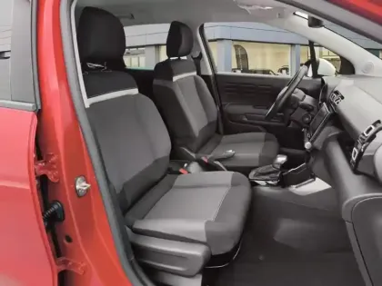 Photo 8 Citroën C3 Aircross  PureTech 130 S&S EAT6 Shine