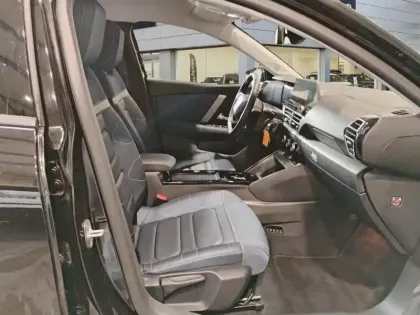 Photo 8 Citroën C4 e- 136 ch Automatique Feel Pack
