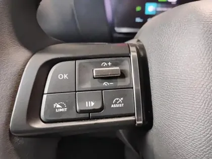 Photo 18 Citroën C4 e- 136 ch Automatique Feel Pack