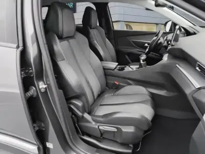 Photo 8 Peugeot 3008  Puretech 130ch S&S BVM6 Allure Pack