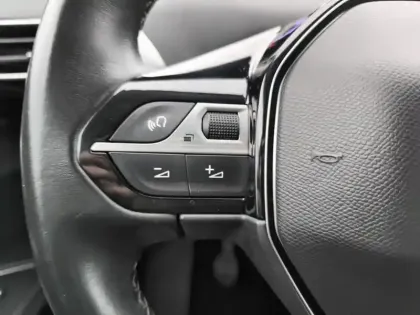 Photo 19 Peugeot 3008  Puretech 130ch S&S BVM6 Allure Pack