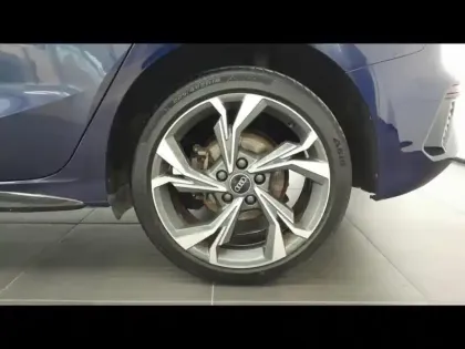 Photo 10 Audi A3  Sportback 35 TFSI 150ch Mild Hybrid S line S tronic 7