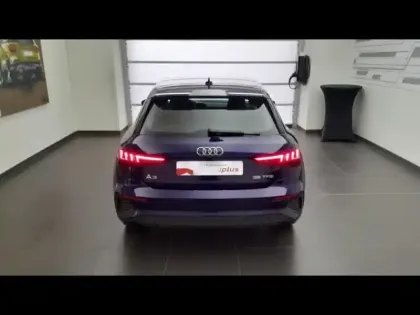 Photo 5 Audi A3  Sportback 35 TFSI 150ch Mild Hybrid S line S tronic 7