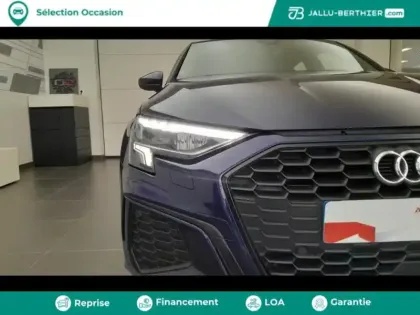 Photo 3 Audi A3  Sportback 35 TFSI 150ch Mild Hybrid S line S tronic 7