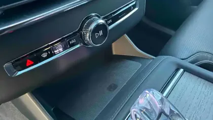 Photo 34 Volvo Xc90  T8 AWD Hybride Rechargeable 455 ch Geartronic 8 7pl