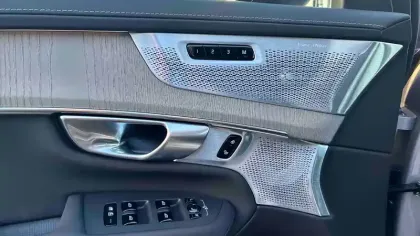 Photo 22 Volvo Xc90  T8 AWD Hybride Rechargeable 455 ch Geartronic 8 7pl