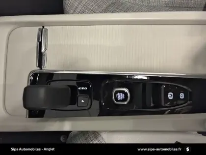 Photo 28 Volvo Xc60  T6 AWD Hybride rechargeable 253 ch+145 ch Geartronic 8