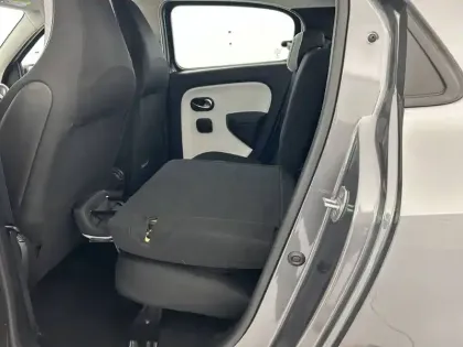 Photo 24 Renault Twingo  III E-Tech