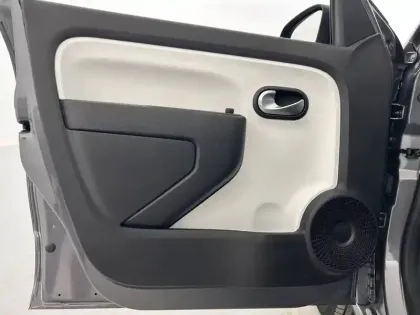 Photo 10 Renault Twingo  III E-Tech