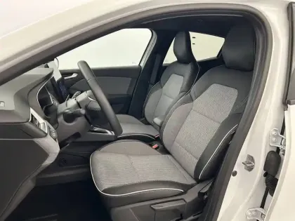 Photo 47 Renault Clio  E-Tech full hybrid 145 ch GSR2