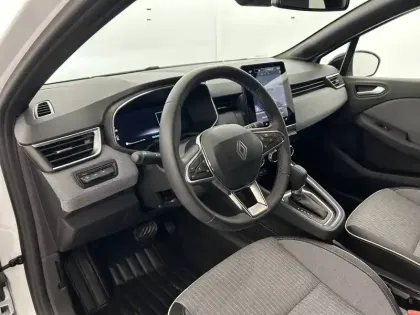 Photo 48 Renault Clio  E-Tech full hybrid 145 ch GSR2