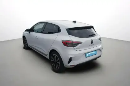 Photo 3 Renault Clio  E-Tech full hybrid 145 ch GSR2