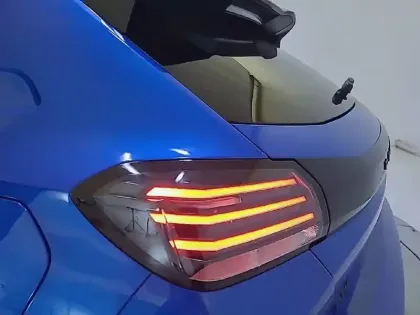 Photo 16 Peugeot 208  Hybrid 100 e-DCS6