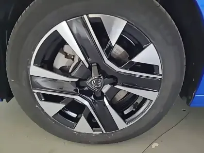 Photo 12 Peugeot 208  Hybrid 100 e-DCS6