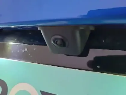 Photo 32 Peugeot 208  Hybrid 100 e-DCS6