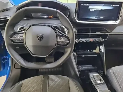 Photo 7 Peugeot 208  Hybrid 100 e-DCS6