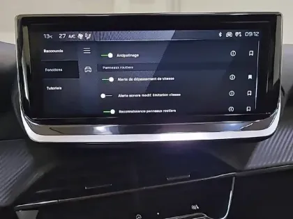 Photo 23 Peugeot 208  Hybrid 100 e-DCS6