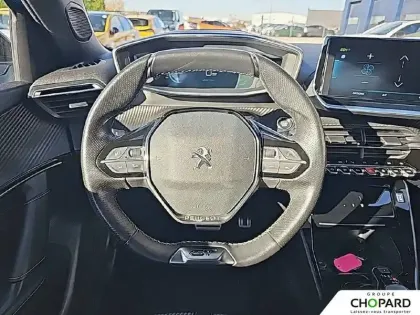 Photo 15 Peugeot 2008  Electrique 136 ch