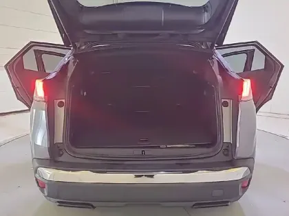 Photo 5 Peugeot 3008  Hybrid 225 e-EAT8