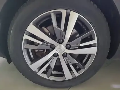 Photo 12 Peugeot 3008  Hybrid 225 e-EAT8