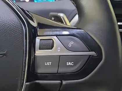 Photo 29 Peugeot 3008  Hybrid 225 e-EAT8