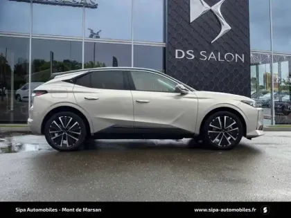 Photo 65 DS DS 4 N°4 E-Tense
