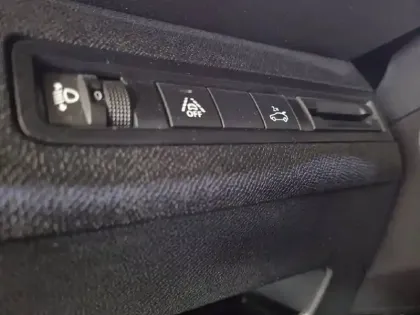 Photo 29 Peugeot 3008   ALLURE PACK HDI 130 EAT8