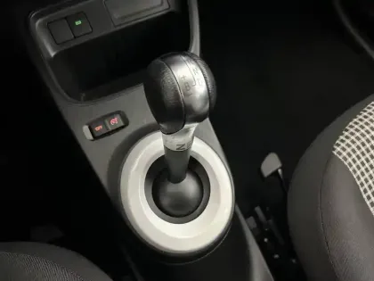 Photo 12 Renault Twingo  III Achat Intégral - 21