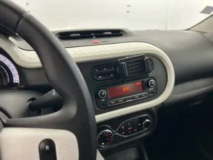 Photo 11 Renault Twingo  III Achat Intégral - 21