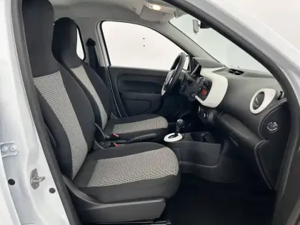 Photo 13 Renault Twingo  III Achat Intégral - 21