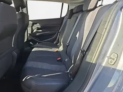 Photo 31 Peugeot 308  PureTech 130ch S&S EAT8