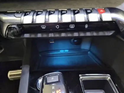 Photo 25 Peugeot 3008  Hybrid 225 e-EAT8