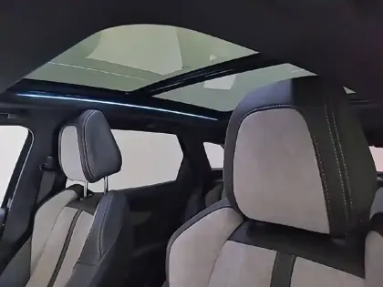 Photo 31 Peugeot 3008  Hybrid 225 e-EAT8