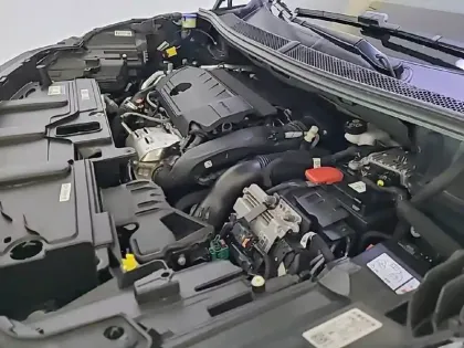 Photo 14 Peugeot 3008  Hybrid 225 e-EAT8