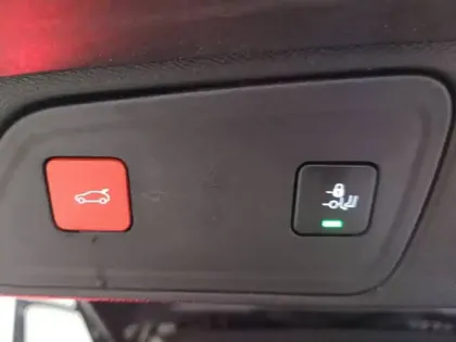 Photo 33 Peugeot 3008  Hybrid 225 e-EAT8