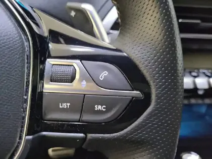 Photo 28 Peugeot 3008  Hybrid 225 e-EAT8