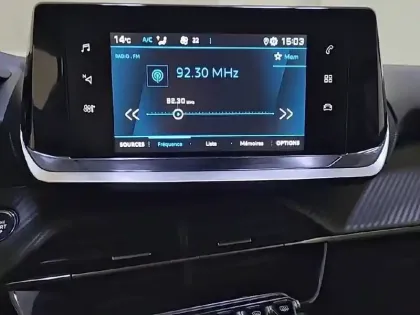 Photo 18 Peugeot 208  PureTech 130 S&S EAT8