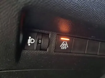 Photo 28 Peugeot 208  PureTech 130 S&S EAT8