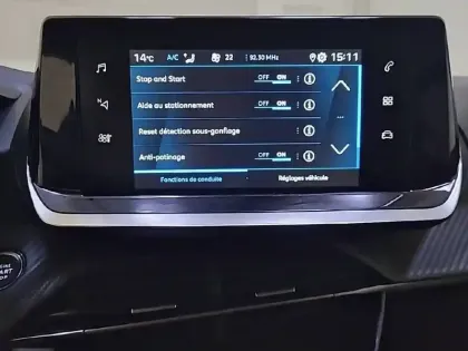 Photo 20 Peugeot 208  PureTech 130 S&S EAT8