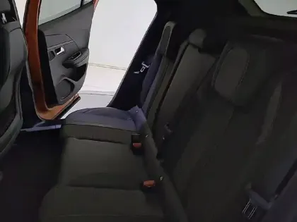 Photo 11 Peugeot 2008  PureTech 130 S&S EAT8