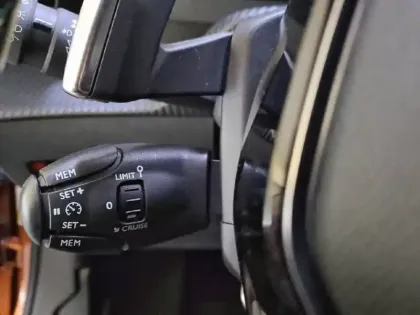 Photo 59 Peugeot 2008  PureTech 130 S&S EAT8