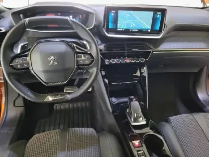 Photo 40 Peugeot 2008  PureTech 130 S&S EAT8